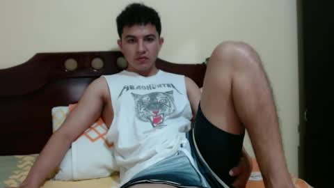 Snapshot of boyfit2023 chatting on 02-08-25, 02:26 boyfit2023 online show from 02-08-25, 02:26