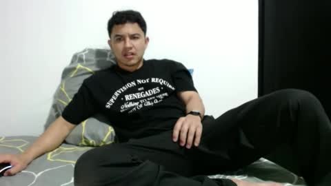 Snapshot of boyfit2023 chatting on 09-18-25, 01:40 boyfit2023 online show from 09-18-25, 01:40