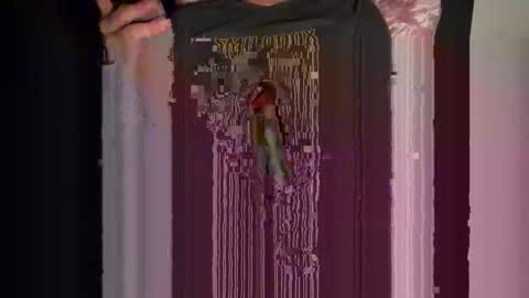 Snapshot of boygoesbigger chatting on 10-10-25, 10:20 Timmi T online show from 10-10-25, 10:20