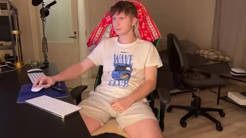 Eddie online show from 01-04-25, 11:27