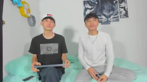 Snapshot of boys4hot_777 chatting on 03-06-25, 03:56 boys4hot_777 online show from 03-06-25, 03:56