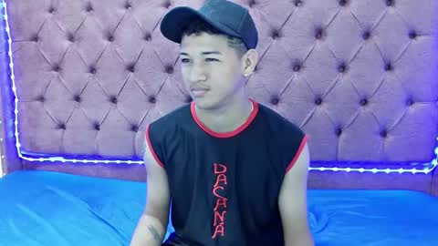 ALEX - TAYLER  -MIKE online show from 01-07-25, 01:14