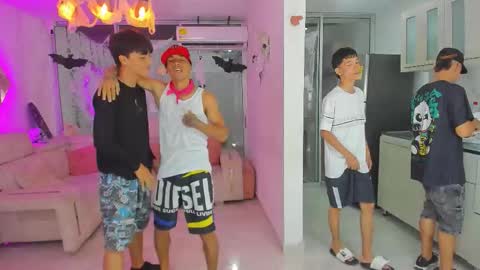 Snapshot of boysdeluxemilitary chatting on 10-12-25, 05:39 JHON ARES AND NEID online show from 10-12-25, 05:39