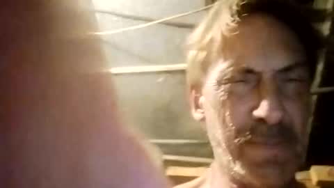 Snapshot of boytowhip chatting on 10-19-25, 04:02 boytowhip online show from 10-19-25, 04:02