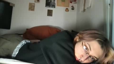 Snapshot of boywithbug chatting on 03-03-25, 11:03 boywithbug online show from 03-03-25, 11:03