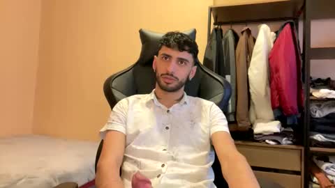 boyzinm2 online show from 11-05-25, 09:48