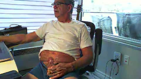 Snapshot of bozou chatting on 11-09-25, 07:23 bozou online show from 11-09-25, 07:23