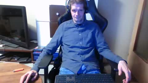 Snapshot of bponie1 chatting on 12-07-24, 11:12 bponie1 online show from 12-07-24, 11:12