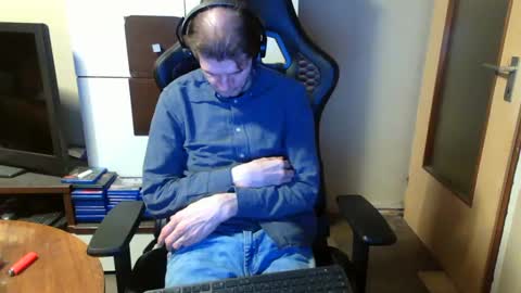 Snapshot of bponie1 chatting on 01-25-25, 02:04 bponie1 online show from 01-25-25, 02:04