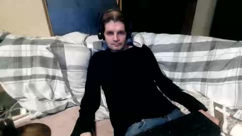 Snapshot of bponie1 chatting on 10-11-25, 01:16 bponie1 online show from 10-11-25, 01:16