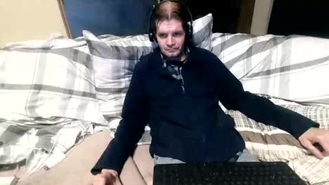 Snapshot of bponie1 chatting on 11-02-25, 02:25 bponie1 online show from 11-02-25, 02:25