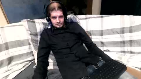 bponie1 online show from 04-18-26, 11:27