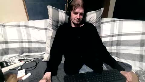 bponie3 online show from 06-06-26, 11:20
