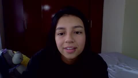 Snapshot of brad_and_emma293215 chatting on 09-11-25, 09:04 brad_and_emma293215 online show from 09-11-25, 09:04