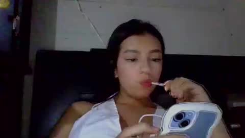 Snapshot of brad_and_emma293215 chatting on 10-01-25, 11:22 brad_and_emma293215 online show from 10-01-25, 11:22