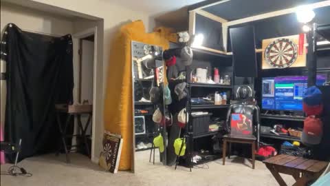 Snapshot of brad_bounce chatting on 03-03-26, 02:07 Brad Ballsy online show from 03-03-26, 02:07