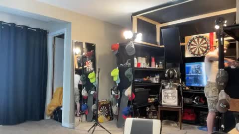 Snapshot of brad_bounce chatting on 04-03-26, 12:08 Brad Ballsy online show from 04-03-26, 12:08