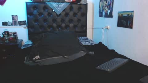 brad hot boy online show from 02-13-25, 04:07