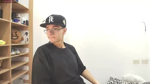 brad_lee_ online show from 06-08-26, 01:28