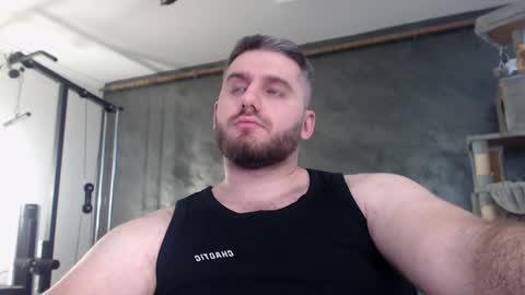 Snapshot of brad_pittfall chatting on 12-05-24, 12:44 ask me online show from 12-05-24, 12:44