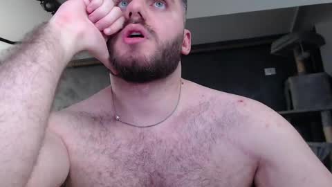 Snapshot of brad_pittfall chatting on 03-04-25, 11:32 ask me online show from 03-04-25, 11:32
