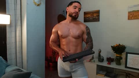 Bradley Martinez online show from 10-01-25, 12:27