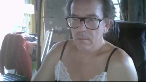 bradysboy online show from 12-15-25, 11:36