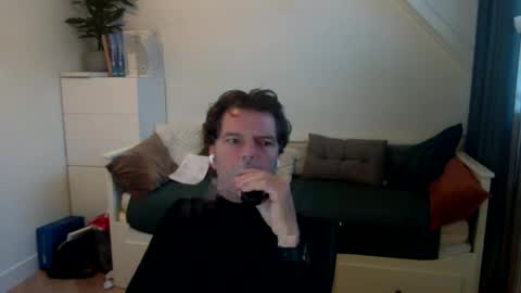 Snapshot of bram1944972145 chatting on 12-05-24, 09:50 Bram online show from 12-05-24, 09:50
