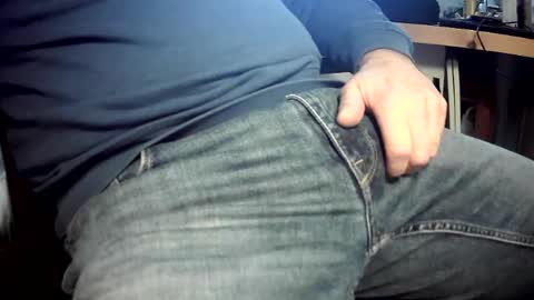 Snapshot of bram27370 chatting on 12-21-24, 09:33 bram27370 online show from 12-21-24, 09:33