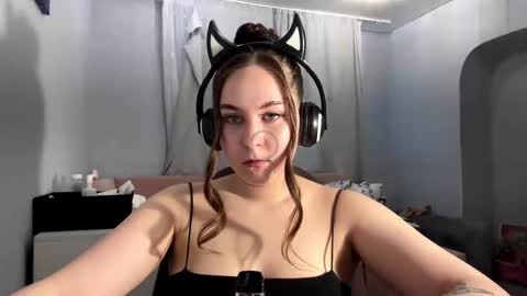 Eva online show from 03-10-26, 01:16