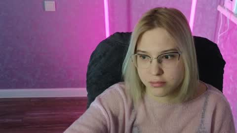 Belle  online show from 02-06-25, 05:03