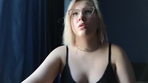 Belle  online show from 04-03-26, 10:02