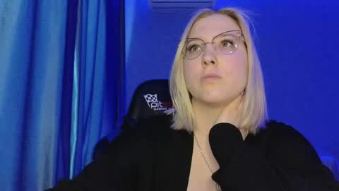 Belle  online show from 05-21-26, 10:00