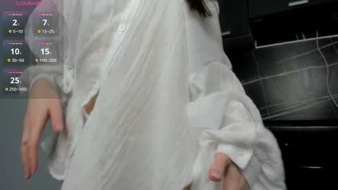 iveta online show from 12-18-24, 05:10