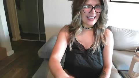 Snapshot of brattybarbiebabe chatting on 07-27-26, 01:12 BrattyBarbieBabe online show from 07-27-26, 01:12