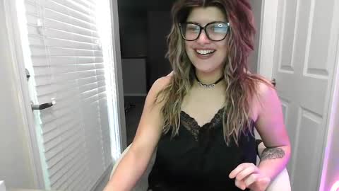 Snapshot of brattybarbiebabe chatting on 08-08-26, 01:19 BrattyBarbieBabe online show from 08-08-26, 01:19