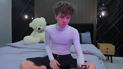 Snapshot of braxiboy chatting on 01-21-25, 01:22 Brax online show from 01-21-25, 01:22