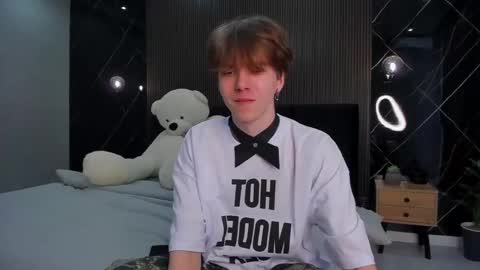 Snapshot of braxiboy chatting on 02-26-25, 08:59 Brax online show from 02-26-25, 08:59