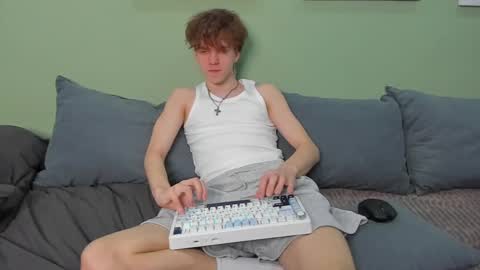 Snapshot of braxiboy chatting on 03-05-25, 02:01 Brax online show from 03-05-25, 02:01