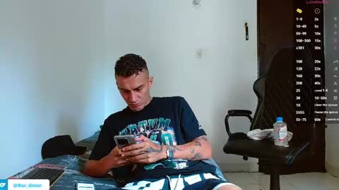 Snapshot of bray_hotboy chatting on 04-25-26, 05:32 Bray Hotboy online show from 04-25-26, 05:32