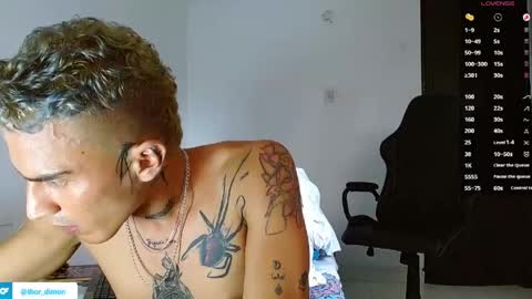 Snapshot of bray_hotboy chatting on 05-29-26, 06:06 Bray Hotboy online show from 05-29-26, 06:06