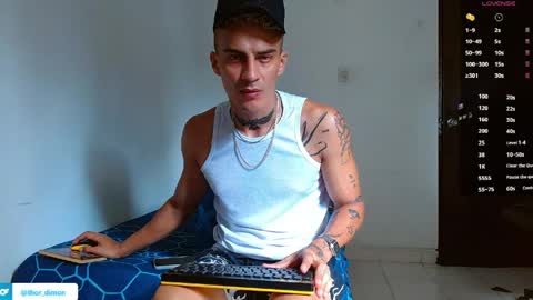 Snapshot of bray_hotboy chatting on 06-04-26, 02:23 Bray Hotboy online show from 06-04-26, 02:23