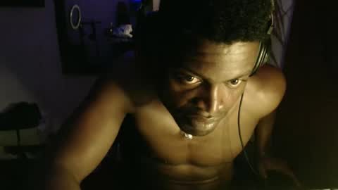 Snapshot of brayan1111x chatting on 05-22-26, 11:32 brayan1111x online show from 05-22-26, 11:32