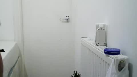 brazillllondonn online show from 04-29-26, 08:04