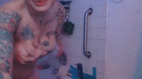 breezybrii online show from 11-18-25, 07:07