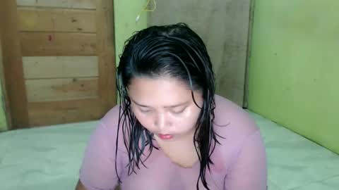 Snapshot of breliantes chatting on 12-20-25, 05:25 breliantes online show from 12-20-25, 05:25