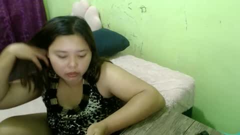 Snapshot of breliantes chatting on 05-16-26, 12:40 breliantes online show from 05-16-26, 12:40