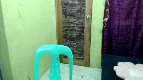 Snapshot of breliantes chatting on 06-18-26, 11:47 breliantes online show from 06-18-26, 11:47