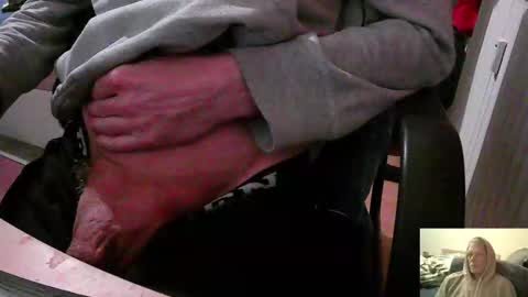 Snapshot of bremer64 chatting on 10-14-25, 09:43 bremer64 online show from 10-14-25, 09:43