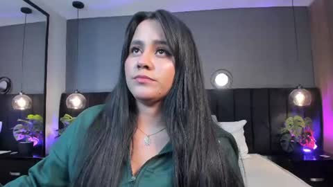 Snapshot of brenda__garcia chatting on 06-18-26, 03:07 online show from 06-18-26, 03:07